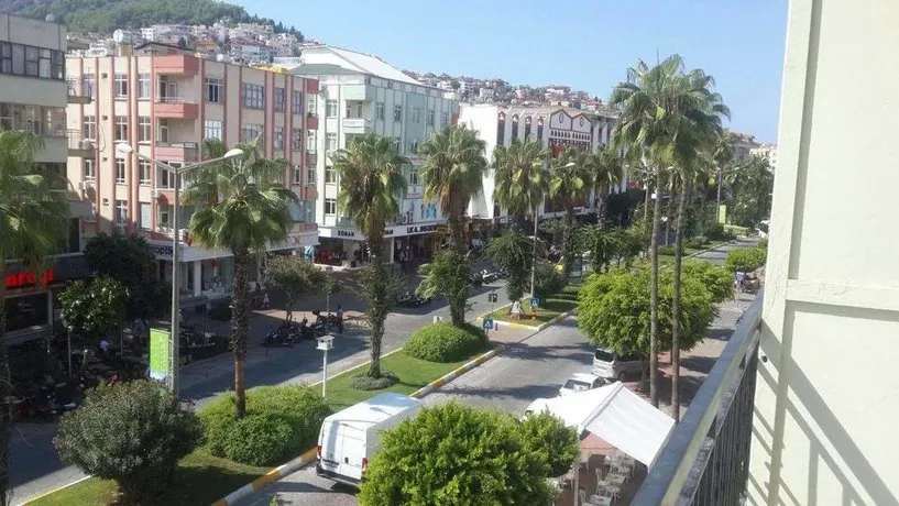 Güvenir Hotel - Image 1