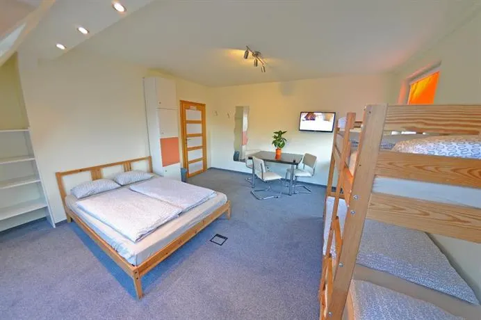 Hostel George - Image 1