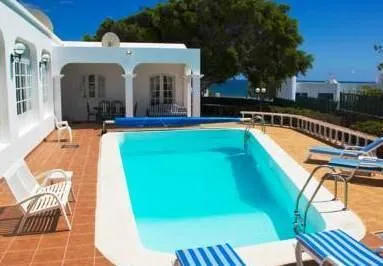 AC Villas Playa Pocillos - Image 1