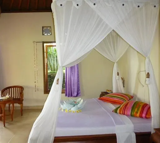 Sananda Bungalow - Image 1