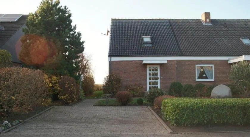 Ferienwohnung "Schöne Aussicht" Nr1 - Image 1