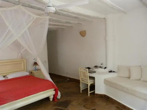 White Nyumba - Image 1