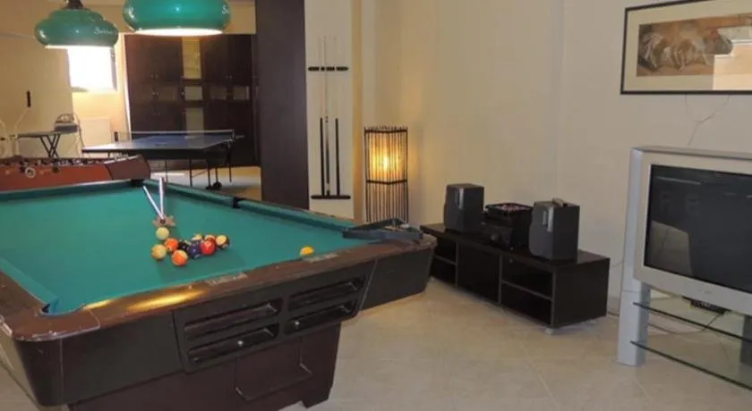 Provarma hills luxury villa gerani - Image 1