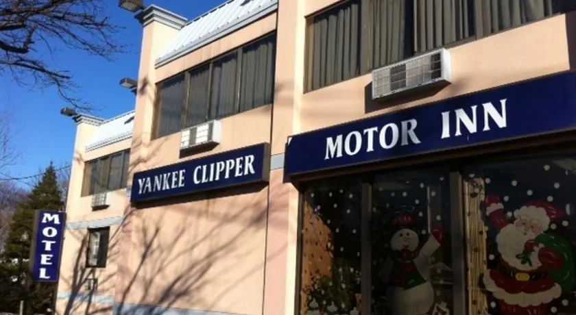 Yankee Clipper Motor Inn - Image 1