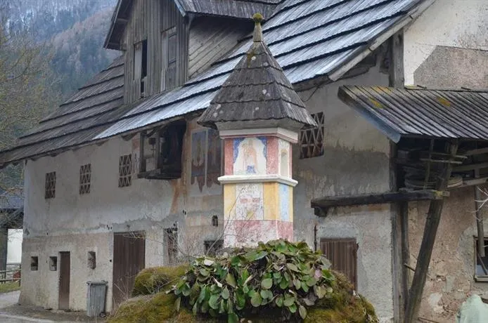 The Farmhouse Bevsek Osep - Image 1