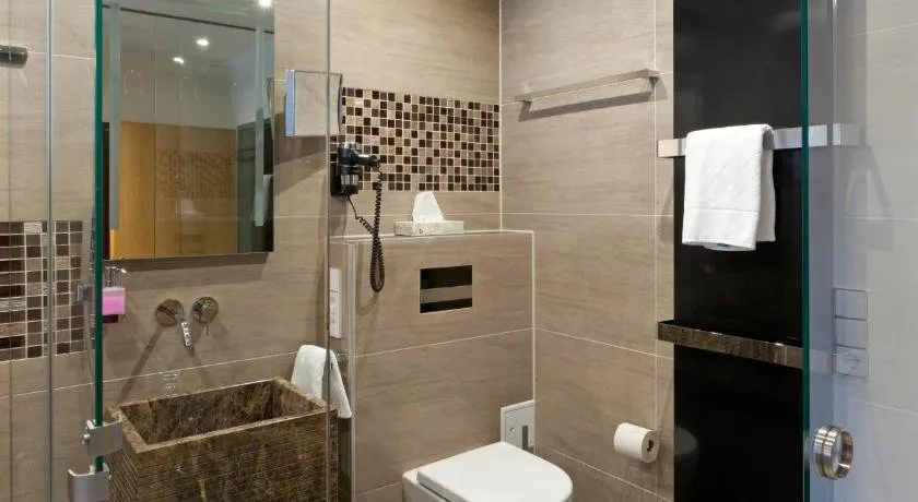 Altstadthotel Mayrbräu - Image 1