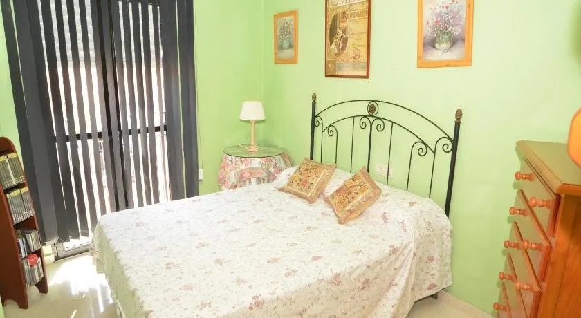 Habitacion Centro Historico Malaga - Image 1