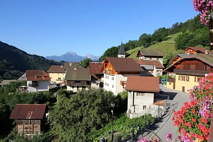 Le Relais Du Charvin - Image 1