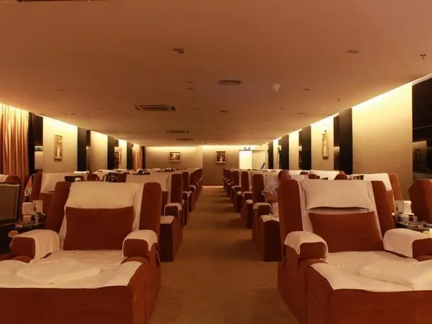 Lingzhi Hotel - Image 1