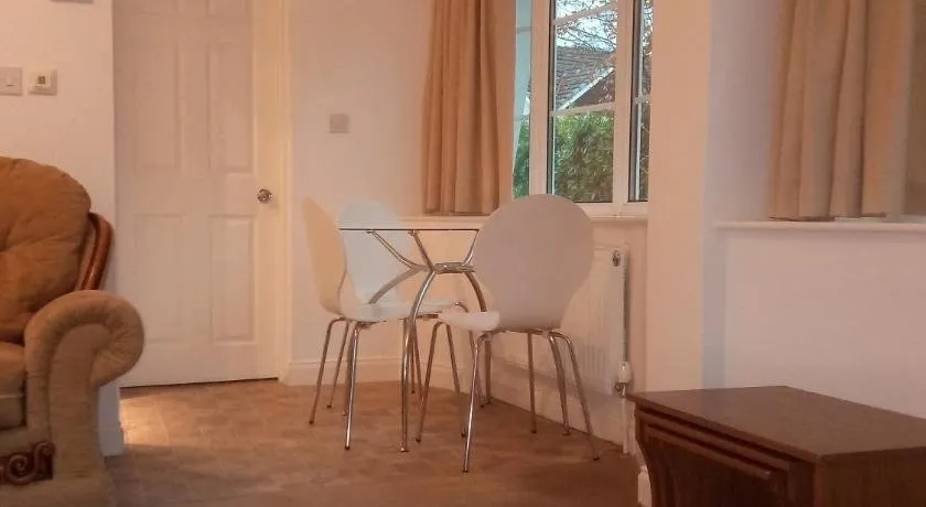 The Garden Apartment Bramhall - Image 1