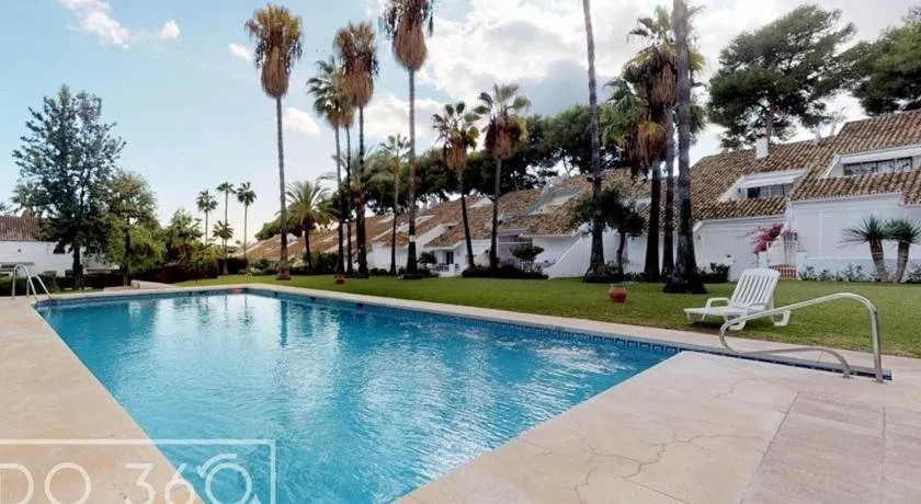 Casa En Puerto Banús Nueva Andalucía - Image 1