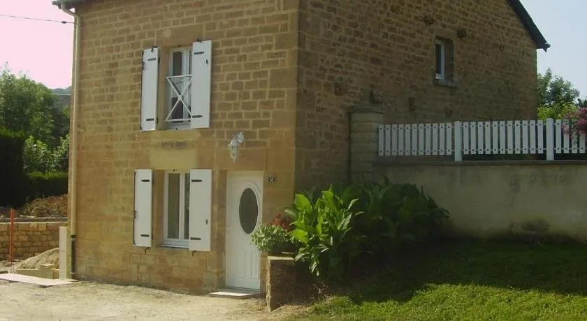 La Petite Maison - Image 1