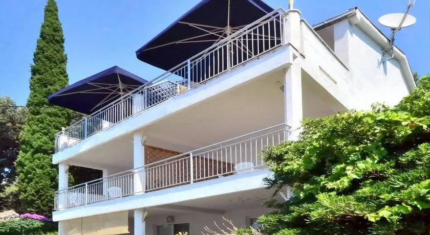 Beach Apartments Mika - Image 1