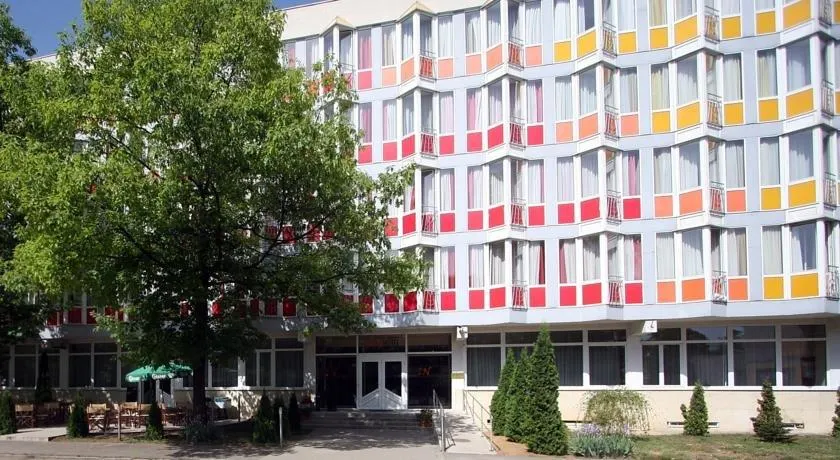 In - Image 1