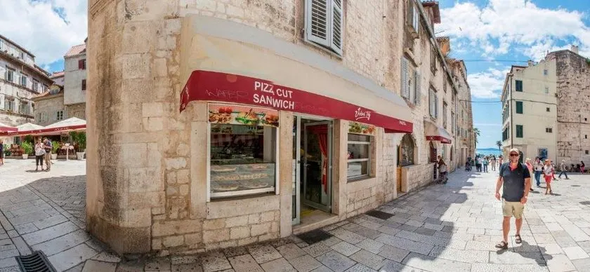 Downtown Hostel - Image 1