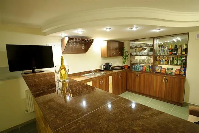 Hotel Sanrais - Image 1