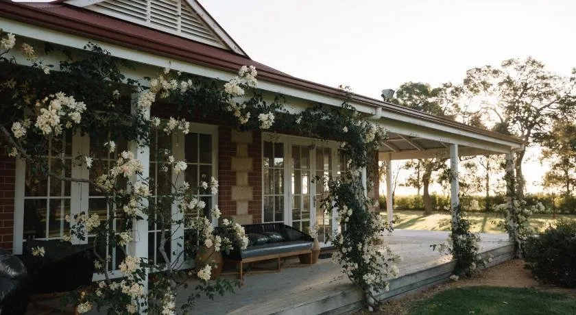 Cherubino Wines Guest Houses - Image 1