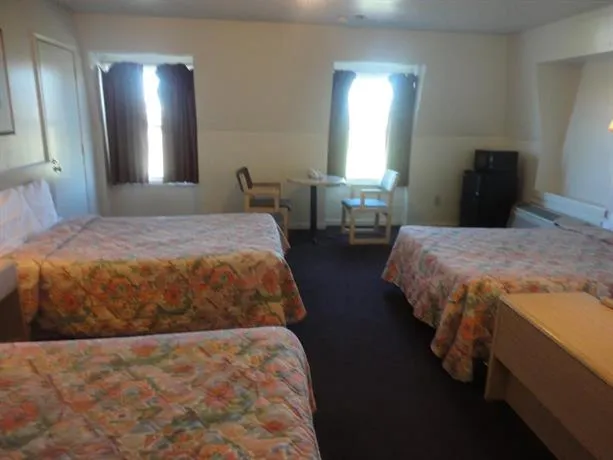 Fairway Inn - Image 1