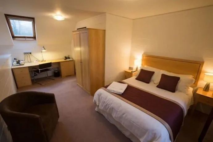 Egrove Park - Image 1