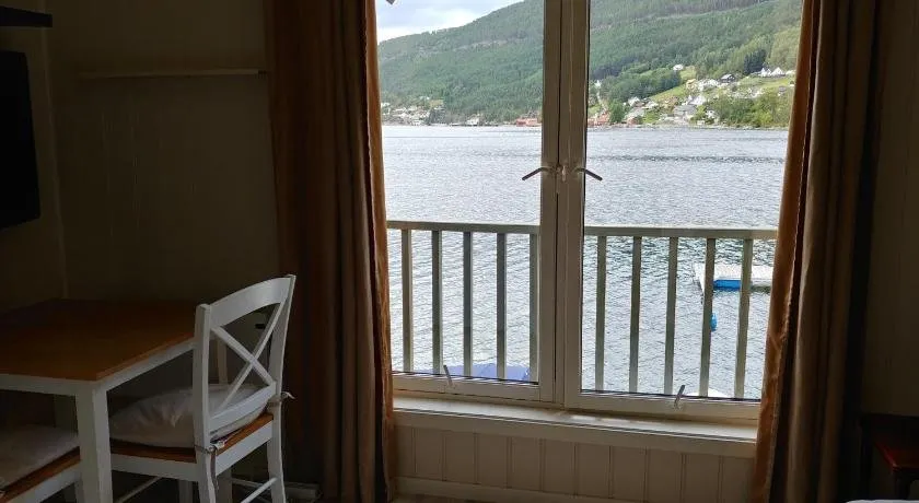 Nedre Amla Fjord Apartment - Image 1