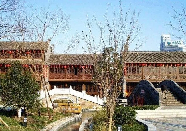 Super 8 by Wyndham Xinghua Ba Zi Qiao - Image 1