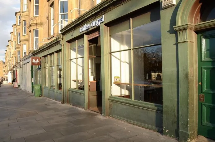 Powderhall Riverside - Image 1
