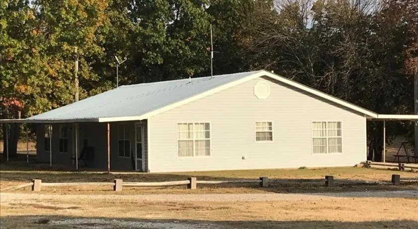 Arrowhead Point Lodge - Image 1