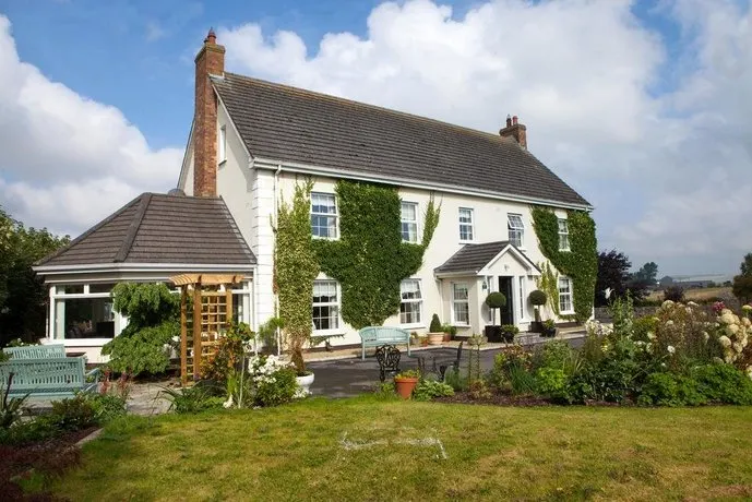 Laburnum Lodge - Image 1
