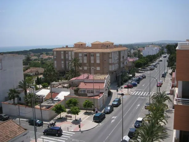 Entire house - 5 Star Apartment in La Marina Village -- Wow Sea Views - 700m To Blue Flag Beach - Image 1
