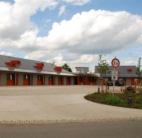 Motel Jetel - Image 1
