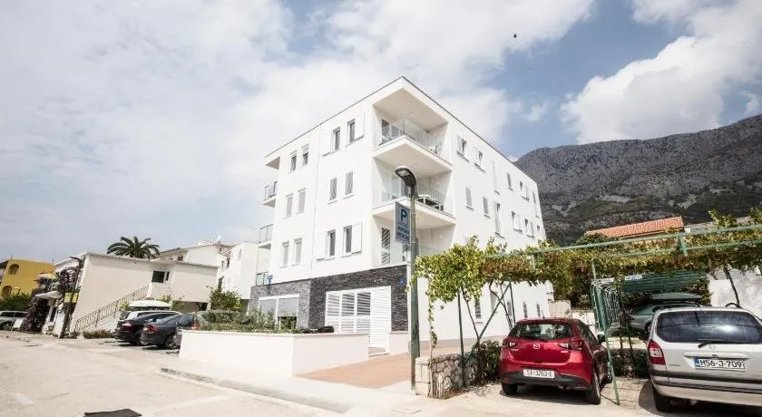 Apartment Zamarin 1 - Image 1