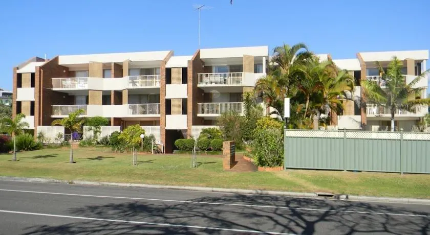 Sorrento Seaside Holiday Apartments - Image 1