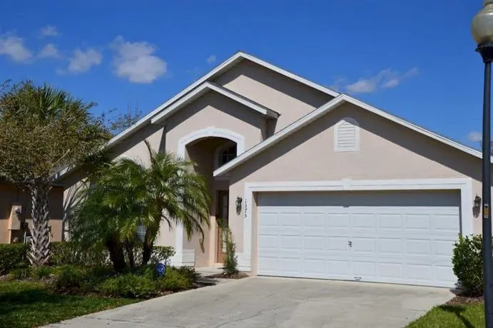 Hayes Vacation Homes - Image 1