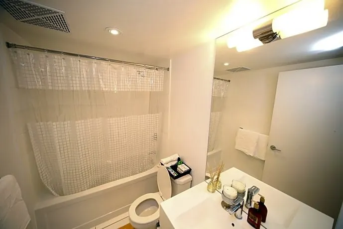 Plush Residence Downtown - Image 1