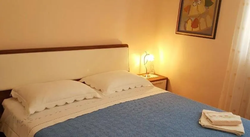 2B Apartment - Image 1