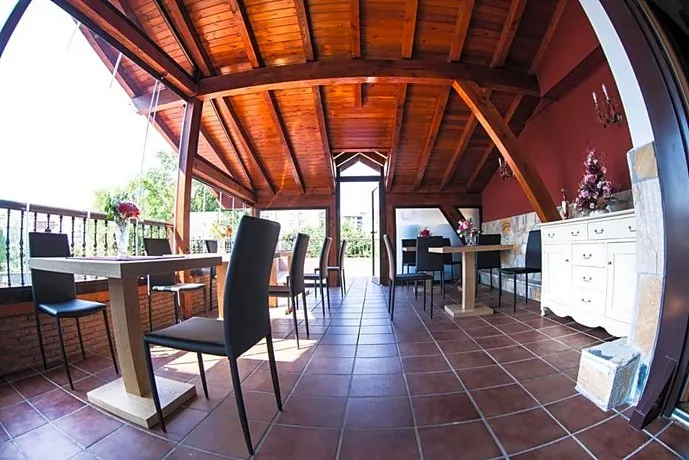 Hotel Mariñerune - Image 1