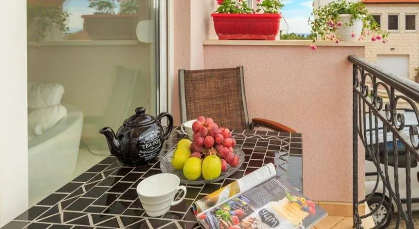 La Vita e Bella Apartment - Image 1