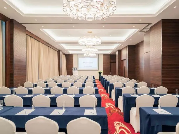 MERCURE WUHAN CHANGQING PARK - Image 1