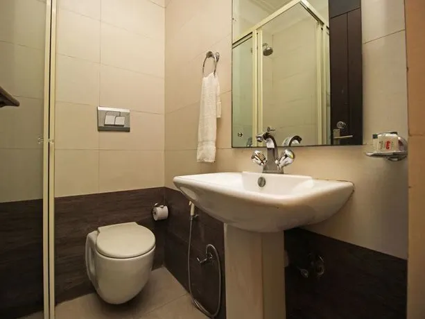 OYO Flagship 591 Safdarjung Enclave - Image 1