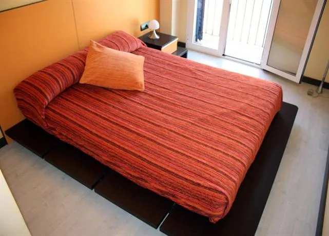 Sealand Apartment - Image 1
