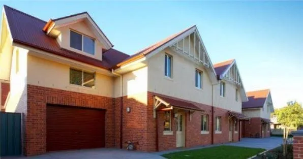 Albury Suites - Image 1