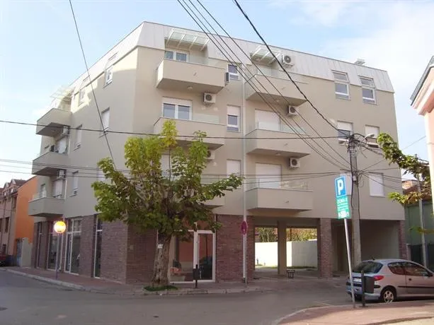 Home Apartment - Image 1
