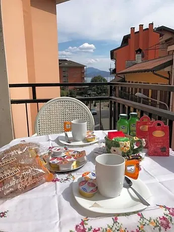 B&B Gloria - Image 1