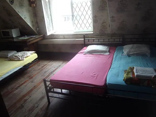 Yannick House - Image 1