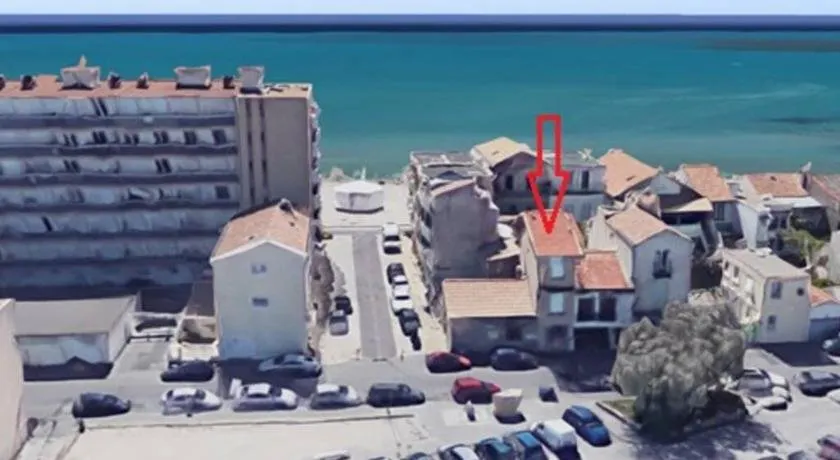 Le Tribord - F2 duplex avec balcon à 30 m de la plage - Image 1