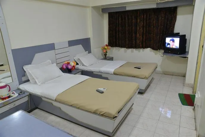 Hotel Indraprasth - Image 1
