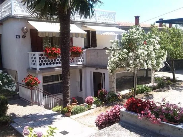 Apartment Cutul - Image 1