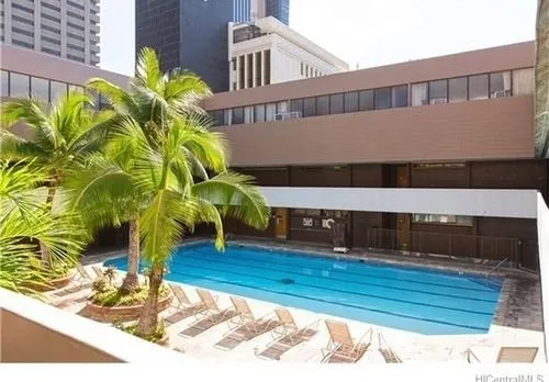 One Bedroom Condo Executive Centre - Image 1