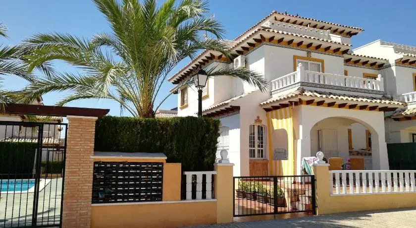 Luxurious house in La Marina at El Pinet beach - Image 1