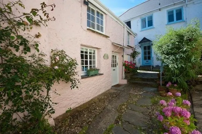 Cobblestones St Mawes - Image 1